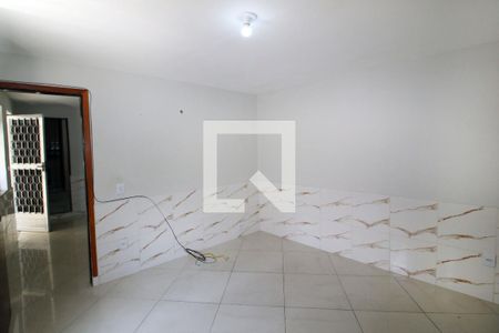 Quarto de casa para alugar com 1 quarto, 64m² em Olaria, Rio de Janeiro