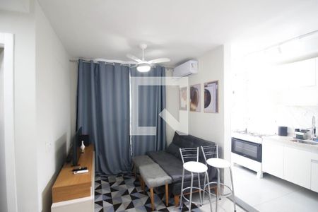 Sala de apartamento para alugar com 2 quartos, 50m² em Viga, Nova Iguaçu