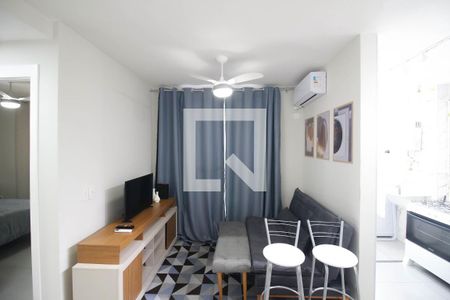Sala de apartamento para alugar com 2 quartos, 50m² em Viga, Nova Iguaçu