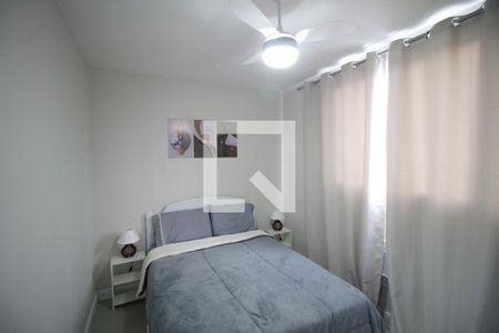 Quarto 1 de apartamento para alugar com 2 quartos, 50m² em Viga, Nova Iguaçu