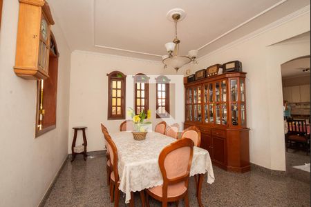 Casa à venda com 6 quartos, 359m² em Jardim Vera Cruz A, Contagem