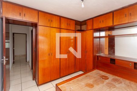 Quarto 1 de casa à venda com 2 quartos, 700m² em Jardim Orly, São Paulo