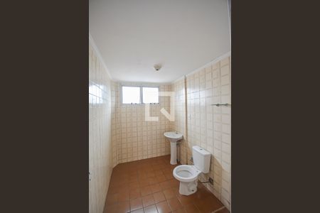 Banheiro de apartamento para alugar com 1 quarto, 48m² em Vila Helena, São Bernardo do Campo