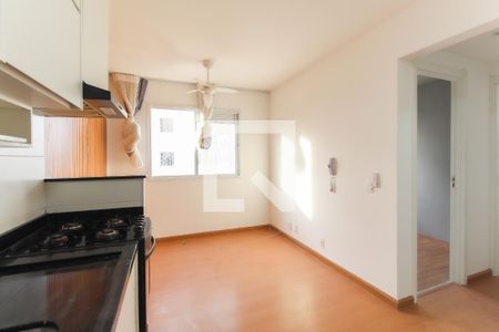 Sala - Cozinha de apartamento para alugar com 2 quartos, 38m² em Vila Nova Curuca, São Paulo