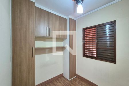 Quarto 2  de apartamento para alugar com 2 quartos, 47m² em Parque São Jorge, Campinas