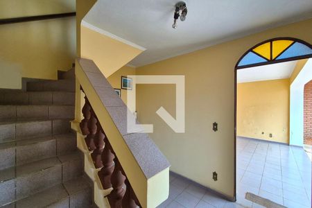 Hall de Entrada  de casa à venda com 3 quartos, 276m² em Jardim Carlos Lourenço, Campinas