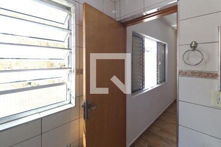 Banheiro da Suíte de casa para alugar com 1 quarto, 40m² em Conjunto Habitacional Jova Rural, São Paulo