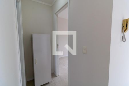 Corredor de apartamento à venda com 1 quarto, 50m² em Santo Antônio, Porto Alegre