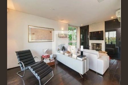 Casa de Condomínio à venda com 4 quartos, 800m² em Jardim Vitoria Regia (Zona Oeste), São Paulo