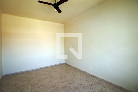 Quarto 1 de apartamento para alugar com 2 quartos, 69m² em Ramos, Rio de Janeiro