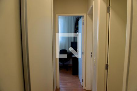 Corredor de apartamento para alugar com 3 quartos, 85m² em Buritis, Belo Horizonte