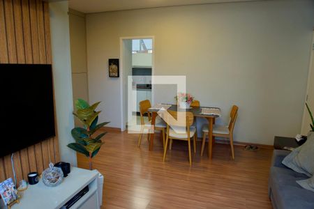 Sala de apartamento para alugar com 3 quartos, 85m² em Buritis, Belo Horizonte