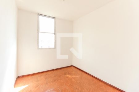 Quarto 2 de apartamento para alugar com 2 quartos, 54m² em Jardim Bonifacio, São Paulo