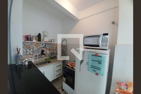 Cozinha de apartamento para alugar com 1 quarto, 50m² em Centro, São Vicente