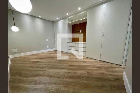 Quarto de apartamento para alugar com 2 quartos, 68m² em Alphaville I, Salvador