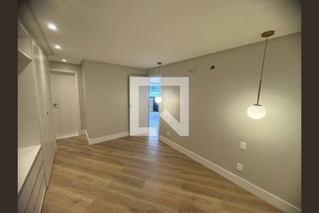 Quarto de apartamento para alugar com 2 quartos, 68m² em Alphaville I, Salvador