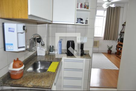 Apartamento à venda com 2 quartos, 59m² em Sampaio, Rio de Janeiro