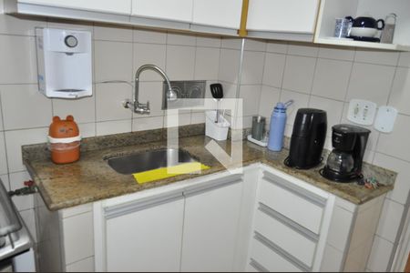 Apartamento à venda com 2 quartos, 59m² em Sampaio, Rio de Janeiro