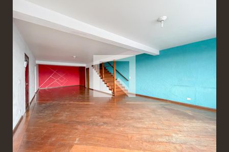 Sala de casa para alugar com 4 quartos, 225m² em Rio Pequeno, Osasco