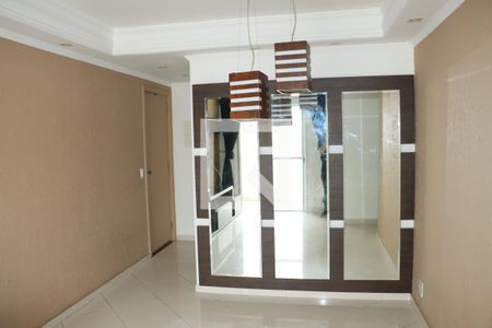 Apartamento para alugar com 3 quartos, 64m² em Jardim Monte Santo, Cotia