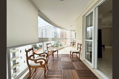 Varanda de apartamento à venda com 2 quartos, 124m² em Vila Uberabinha, São Paulo