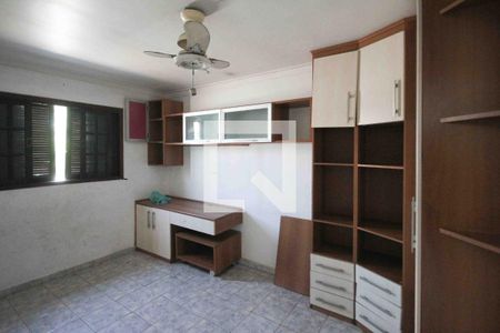 Casa para alugar com 3 quartos, 120m² em Jardim Santa Teresinha, São Paulo