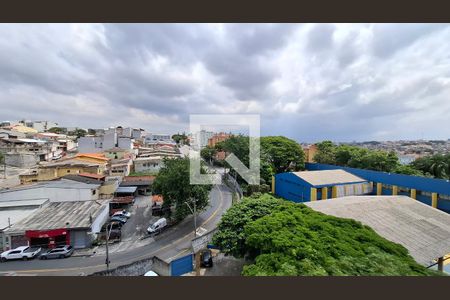 Vista Quarto 1 de apartamento para alugar com 3 quartos, 63m² em Vila Mazzei, Santo André