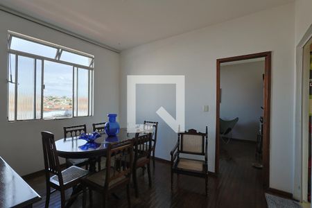 Apartamento à venda com 3 quartos, 96m² em João Pinheiro, Belo Horizonte