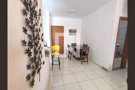 Sala de apartamento para alugar com 2 quartos, 50m² em Dona Zulmira, Uberlândia