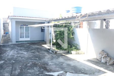 Garagem de casa para alugar com 3 quartos, 100m² em Comendador Soares, Nova Iguaçu