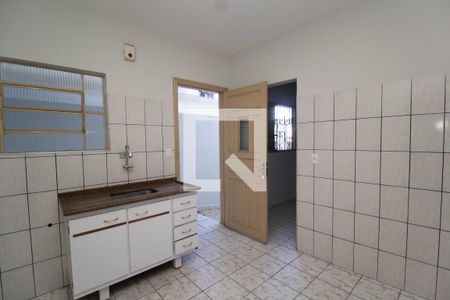 Cozinha de casa para alugar com 1 quarto, 25m² em Vila Zat, São Paulo