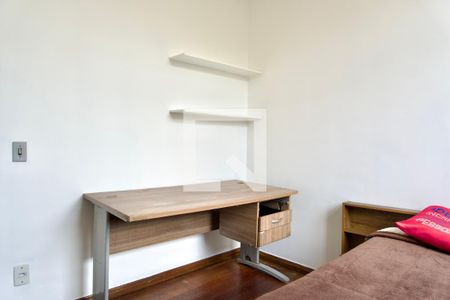 Quarto 1 de apartamento para alugar com 3 quartos, 80m² em Barro Preto, Belo Horizonte