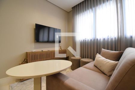 Sala e Cozinha de apartamento para alugar com 1 quarto, 50m² em São Francisco, Curitiba