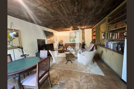 Sala de leitura  de casa à venda com 4 quartos, 875m² em Jardim Guedala, São Paulo