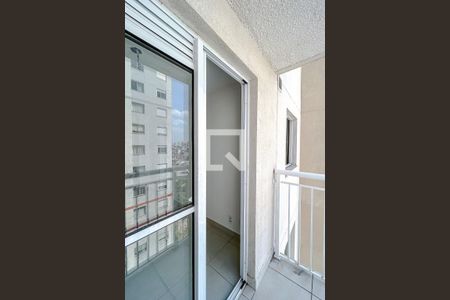 Varanda de apartamento para alugar com 1 quarto, 28m² em Guaiauna, São Paulo