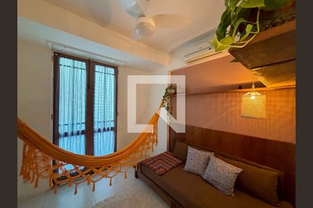 Sala de apartamento à venda com 2 quartos, 80m² em Copacabana, Rio de Janeiro