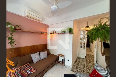 Sala de apartamento à venda com 2 quartos, 80m² em Copacabana, Rio de Janeiro