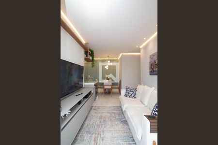 Sala de apartamento para alugar com 2 quartos, 47m² em Vila Galvão, Guarulhos