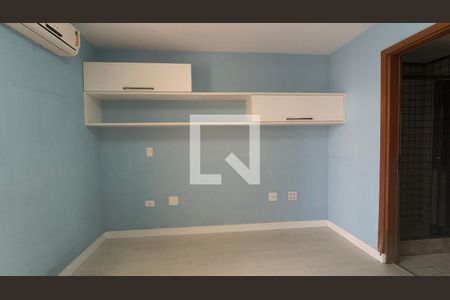 Suíte 1  de casa de condomínio para alugar com 3 quartos, 200m² em Recreio dos Bandeirantes, Rio de Janeiro