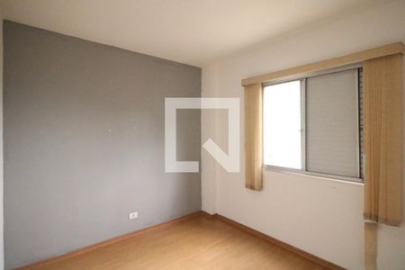 Quarto 2 de apartamento para alugar com 2 quartos, 57m² em 7 de Setembro, Diadema