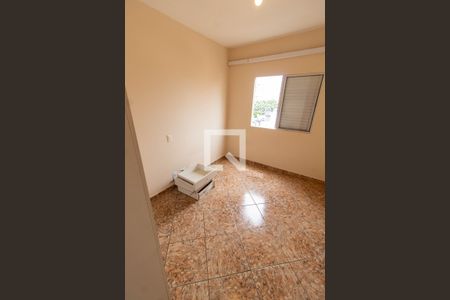 QUARTO 1 de apartamento para alugar com 3 quartos, 70m² em Vila Itapura, Campinas