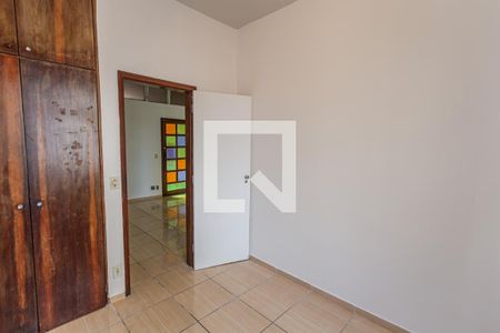 Quarto 2 de apartamento para alugar com 2 quartos, 60m² em Lourdes, Belo Horizonte