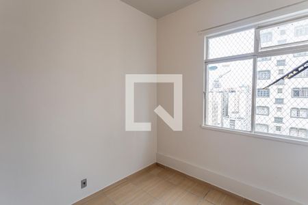 Quarto 1 de apartamento para alugar com 2 quartos, 60m² em Lourdes, Belo Horizonte