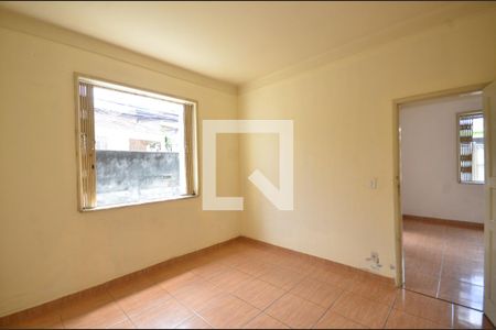 Quarto 1 de casa para alugar com 2 quartos, 79m² em Vila Valqueire, Rio de Janeiro
