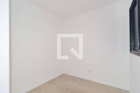 Quarto 2 de apartamento para alugar com 2 quartos, 40m² em Vila Bertioga, São Paulo