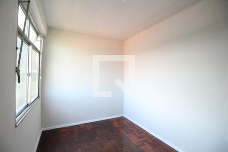 Quarto 1 de apartamento para alugar com 2 quartos, 60m² em Taquara, Rio de Janeiro