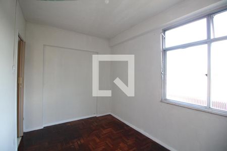 Quarto 1 de apartamento para alugar com 2 quartos, 60m² em Taquara, Rio de Janeiro