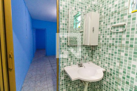 Banheiro de casa para alugar com 1 quarto, 40m² em Jardim Margarida, São Paulo