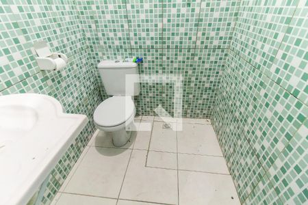 Banheiro de casa para alugar com 1 quarto, 40m² em Jardim Margarida, São Paulo