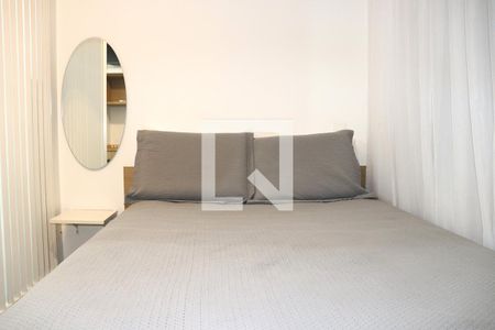 Sala / Quarto de kitnet/studio à venda com 1 quarto, 25m² em Consolação, São Paulo